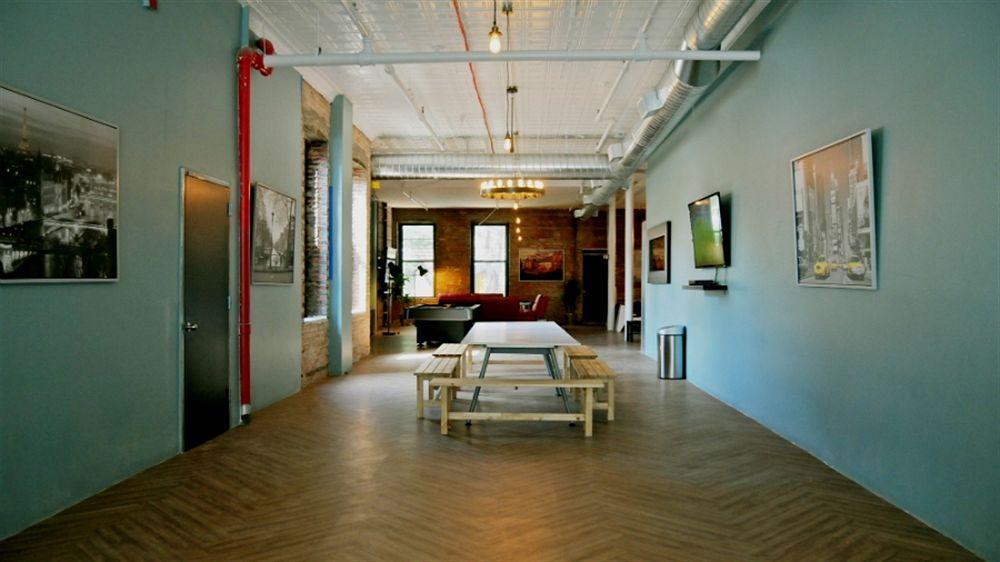 B And 2* Nova York